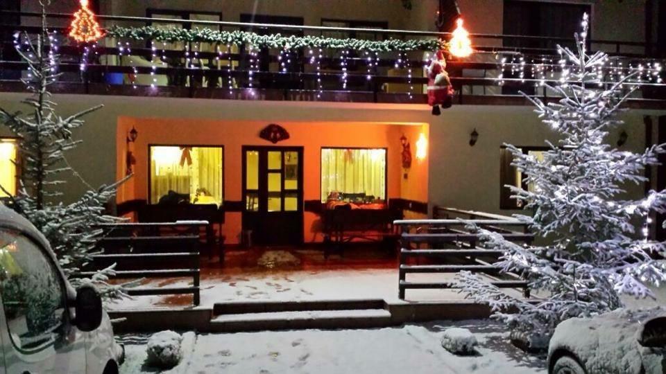 Pensiunea Roua Muntilor Sîmbăta de Sus Buitenkant foto