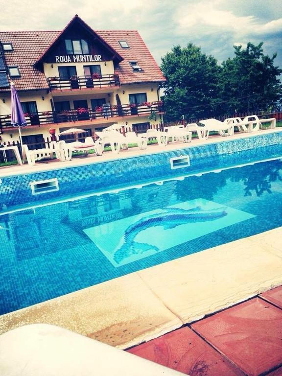 Pensiunea Roua Muntilor Sîmbăta de Sus Buitenkant foto